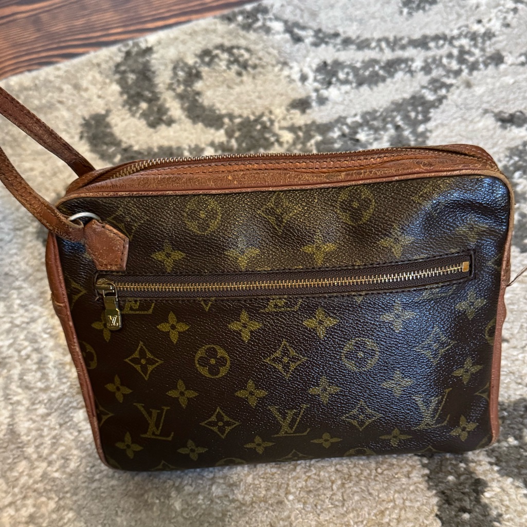 Lv Bag 1 **Vintage Lv Sport Pouchette Wristlette